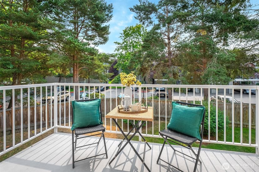 Property photo for 5400 Harbour Pointe Boulevard #G204, Mukilteo photo 3