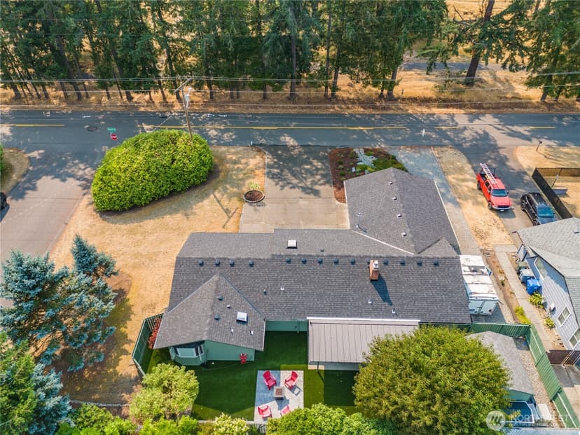 Property photo for 9219 Elwood Drive SW, Lakewood photo 31