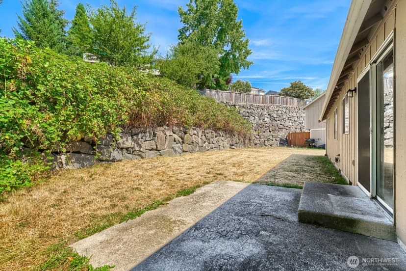 Property photo for 13004 8th Avenue E, Tacoma photo 16