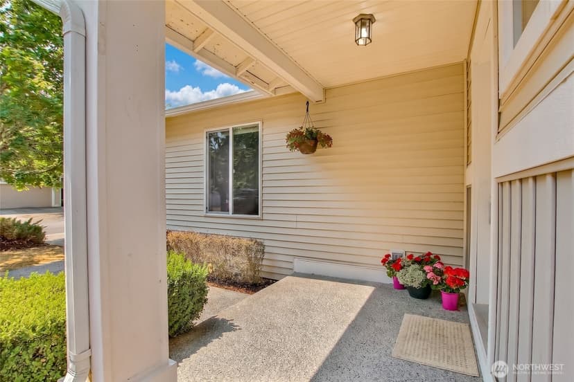 Property photo for 23704 SE 243rd Place, Maple Valley photo 17