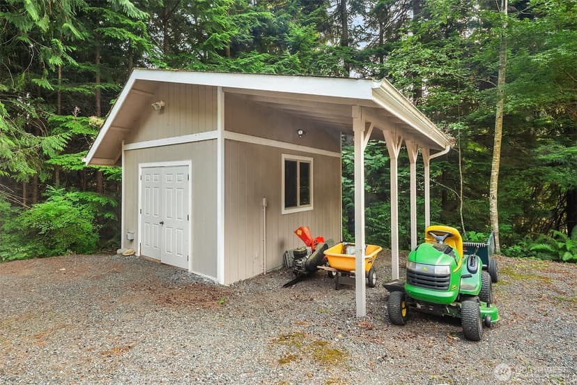 Property photo for 8826 E Meadow Lake Drive, Snohomish photo 39