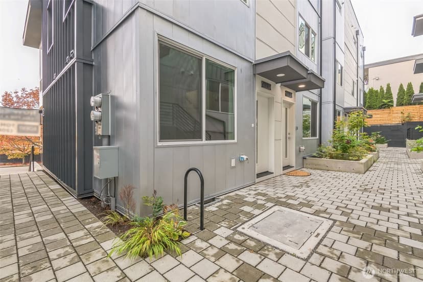 Property photo for 3410 15th Avenue W #B, Seattle photo 29