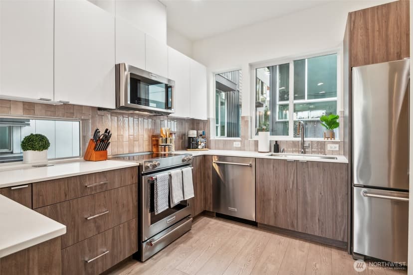 Property photo for 3410 15th Avenue W #B, Seattle photo 12