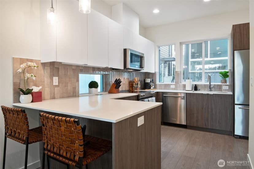 Property photo for 3410 15th Avenue W #B, Seattle photo 8