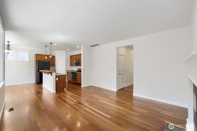 Property photo for 126 209th Place SW, Lynnwood photo 4