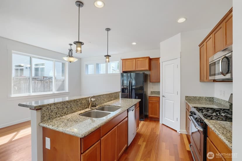 Property photo for 126 209th Place SW, Lynnwood photo 5