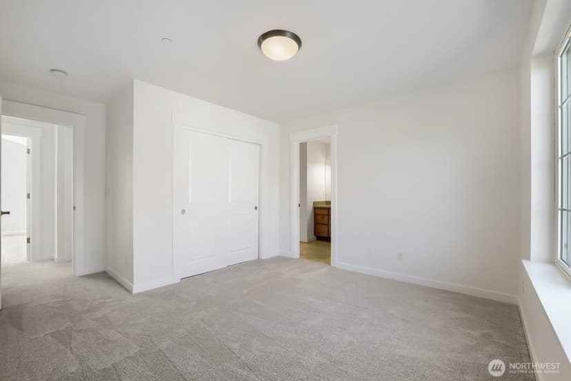 Property photo for 126 209th Place SW, Lynnwood photo 14
