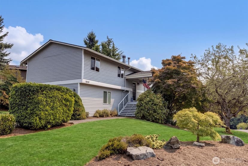 Property photo for 1648 209th Place NE, Sammamish