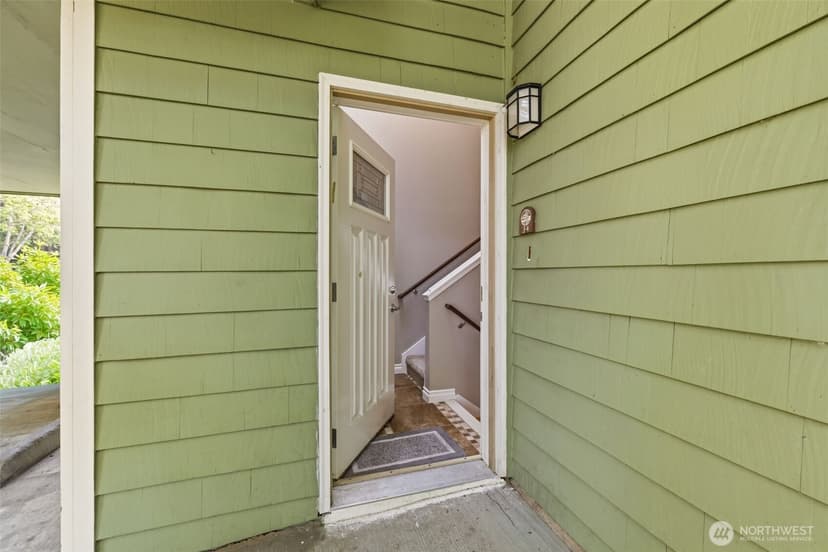 Property photo for 13229 SE 256th Street #J4, Kent photo 2