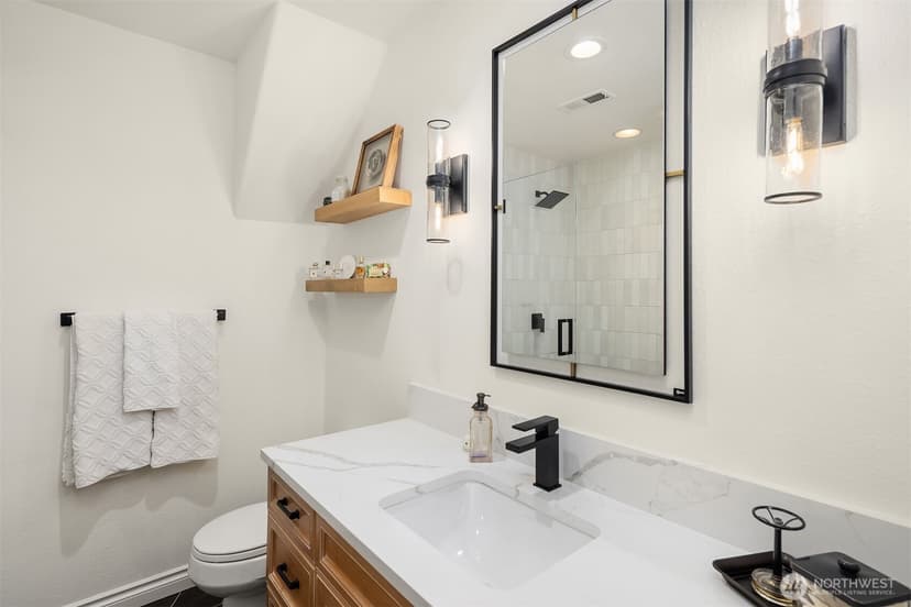 Property photo for 237 7th Avenue, Kirkland photo 32