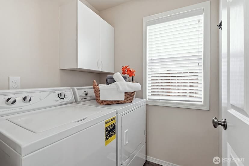 Property photo for 15114 50th Avenue SE, Everett photo 11