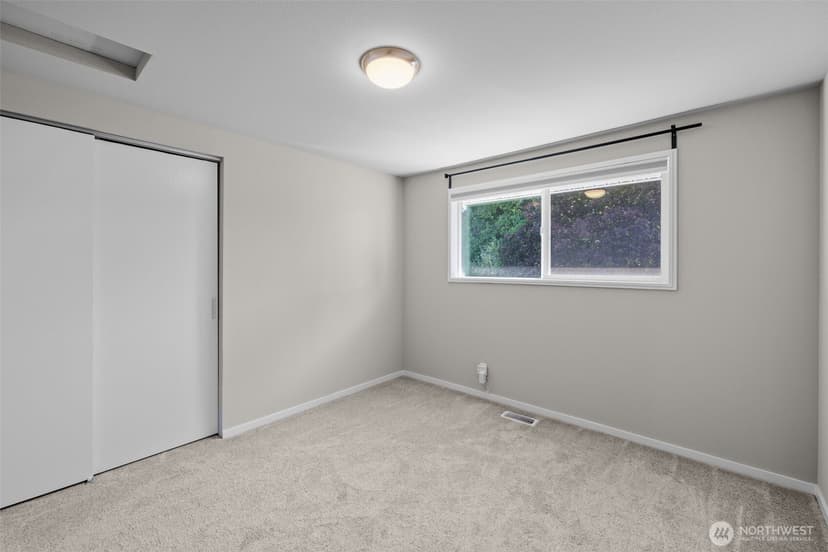 Property photo for 22912 105th Avenue SE, Kent photo 20