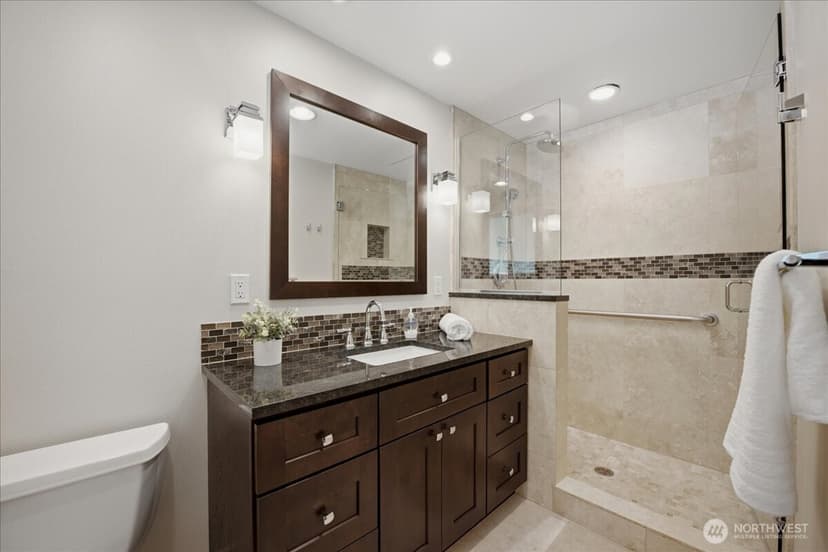 Property photo for 19310 37th Avenue NE, Lake Forest Park photo 17