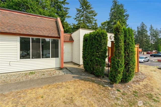 Property photo for 14600 SE 176th Street #R1, Renton photo 5