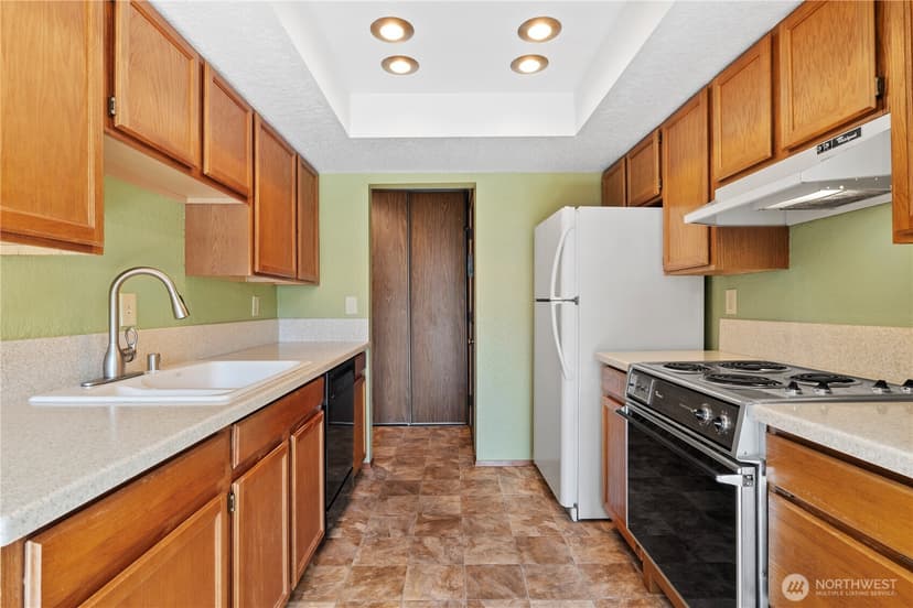 Property photo for 4920 200th Street SW #A305, Lynnwood photo 9