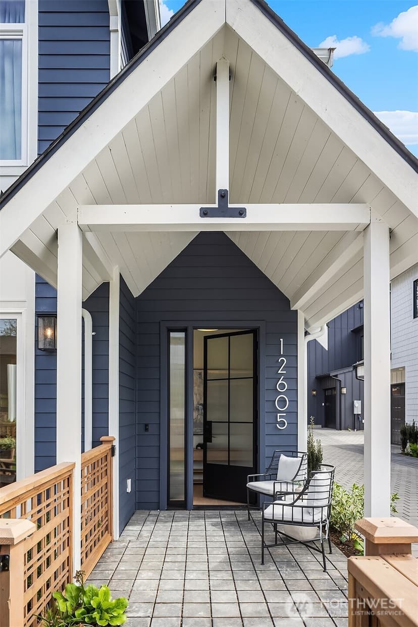 Property photo for 12605 NE 80th Street, Kirkland photo 2