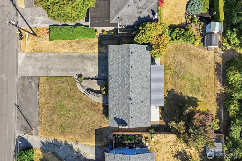 Property photo for 9113 Baring Way, Everett photo 3
