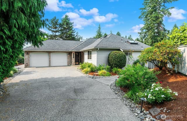 Property photo for 13011 NE 70th Drive, Kirkland