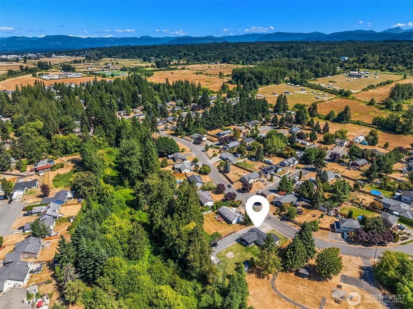 Property photo for 14006 57th Avenue NE, Marysville photo 32