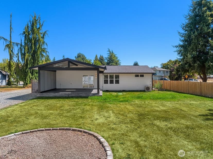 Property photo for 14006 57th Avenue NE, Marysville photo 21