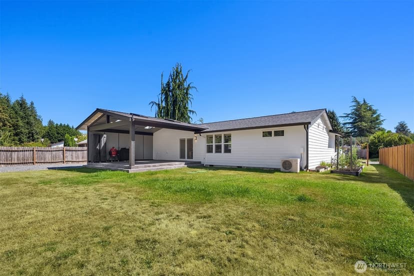 Property photo for 14006 57th Avenue NE, Marysville photo 22