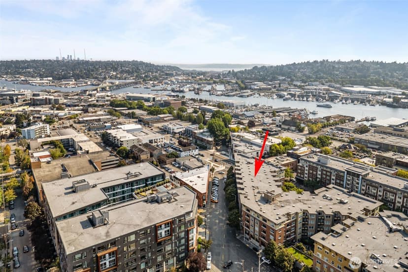 Property photo for 5440 Leary Avenue NW #401, Seattle photo 38