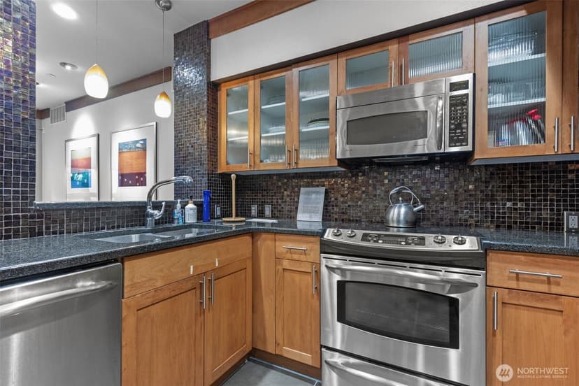 Property photo for 5440 Leary Avenue NW #401, Seattle photo 31