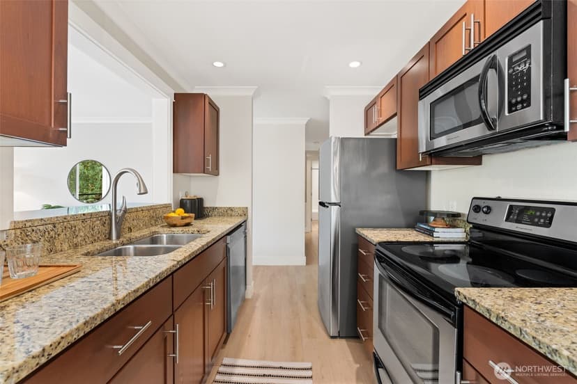 Property photo for 2830 NW 56th Street #306, Seattle photo 10