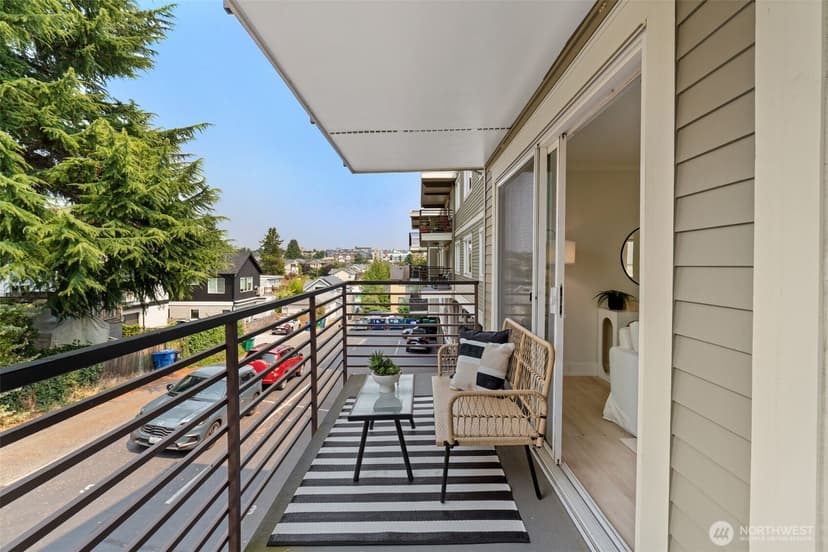 Property photo for 2830 NW 56th Street #306, Seattle photo 15
