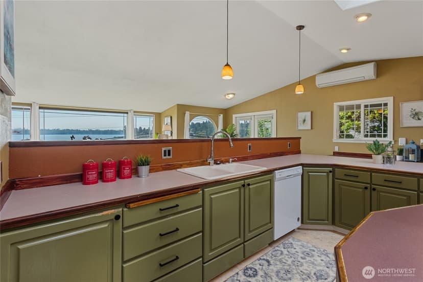 Property photo for 1201 E Lakeshore Drive, Lake Stevens photo 14