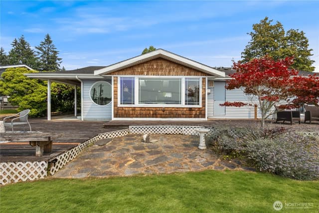Property photo for 1201 E Lakeshore Drive, Lake Stevens photo 2