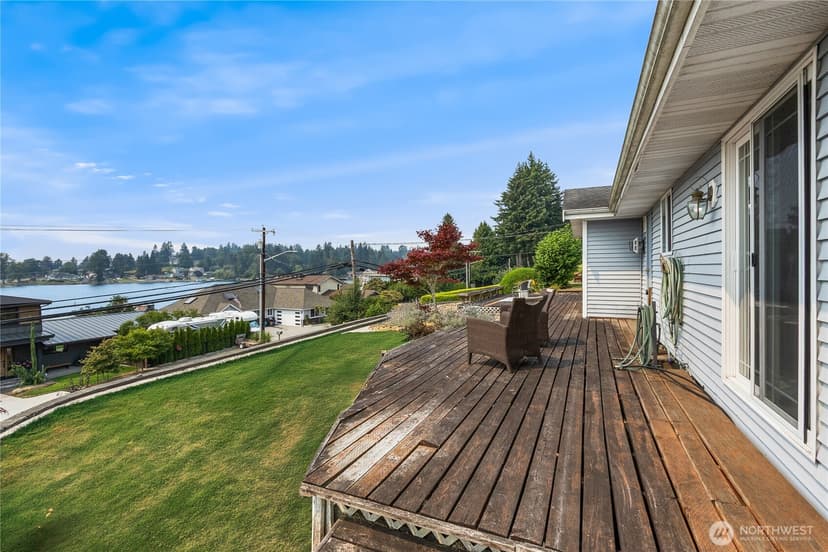 Property photo for 1201 E Lakeshore Drive, Lake Stevens photo 32