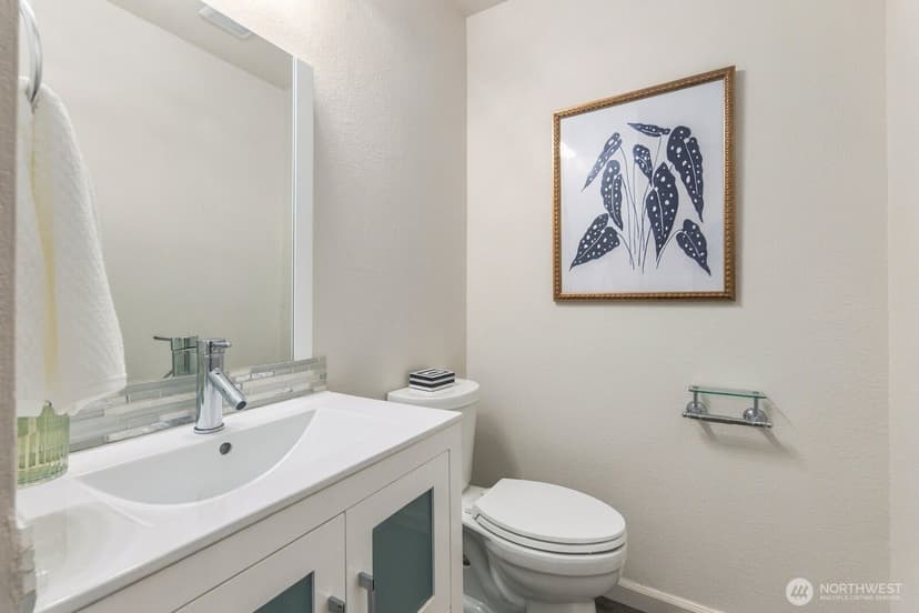 Property photo for 13666 179th Avenue NE, Redmond photo 21