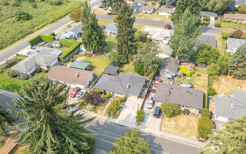 Property photo for 1110 13th Street SE, Puyallup photo 31