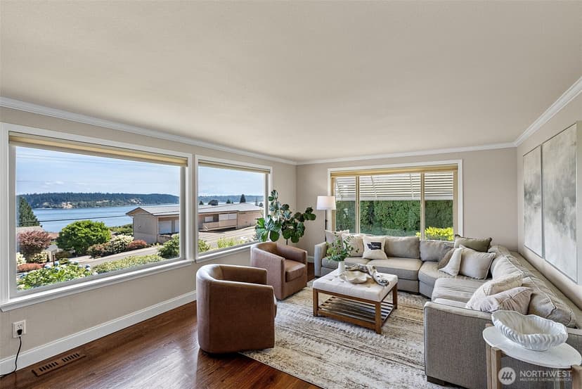 Property photo for 7108 Soundview Drive NW, Gig Harbor photo 11