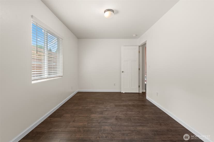 Property photo for 610 Bertha Avenue, Bremerton photo 16