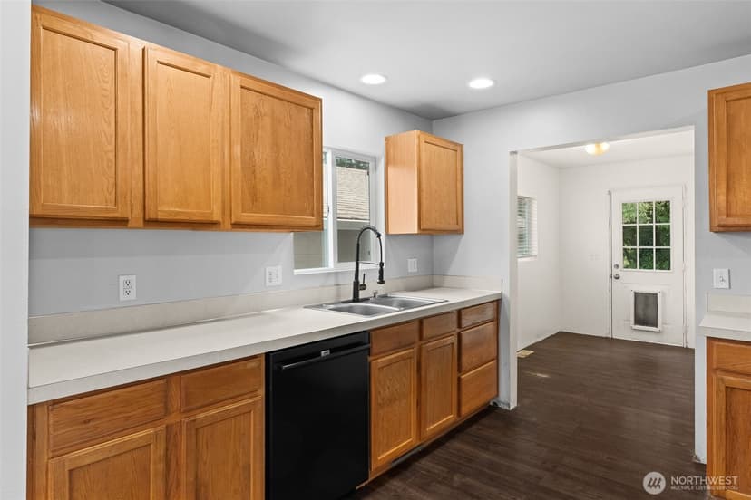 Property photo for 610 Bertha Avenue, Bremerton photo 13