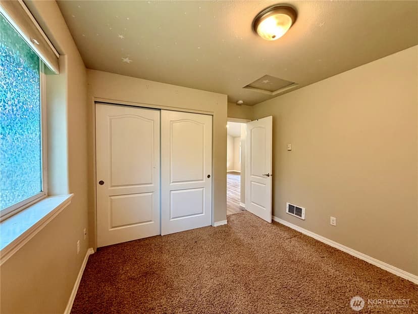 Property photo for 224 S Oar Loop SW, Ocean Shores photo 25