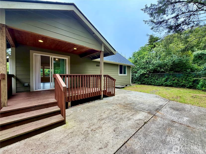 Property photo for 224 S Oar Loop SW, Ocean Shores photo 27