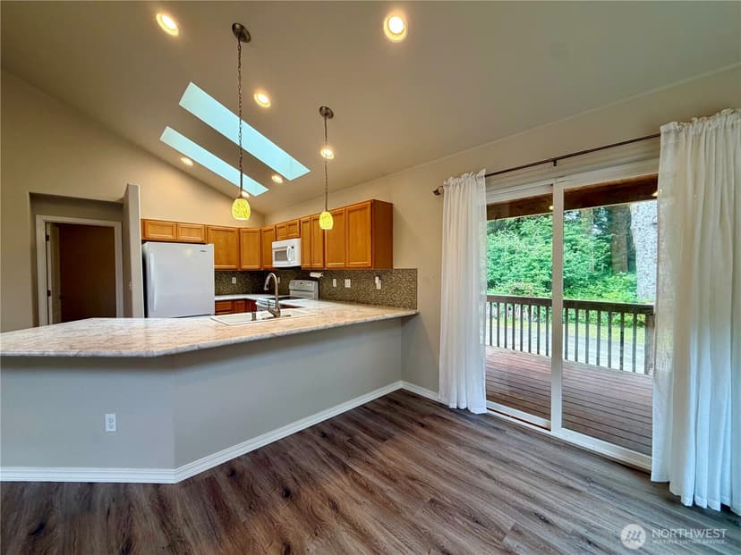 Property photo for 224 S Oar Loop SW, Ocean Shores photo 11