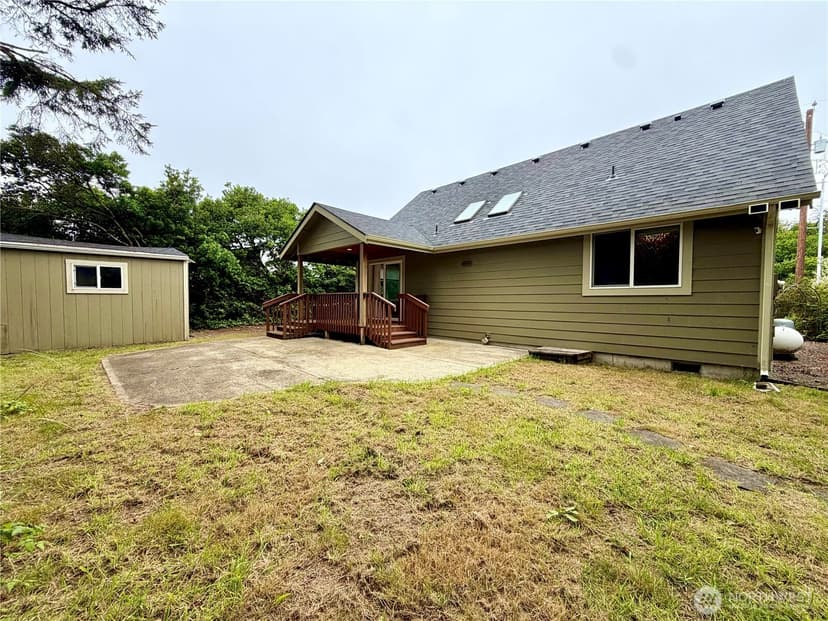 Property photo for 224 S Oar Loop SW, Ocean Shores photo 32