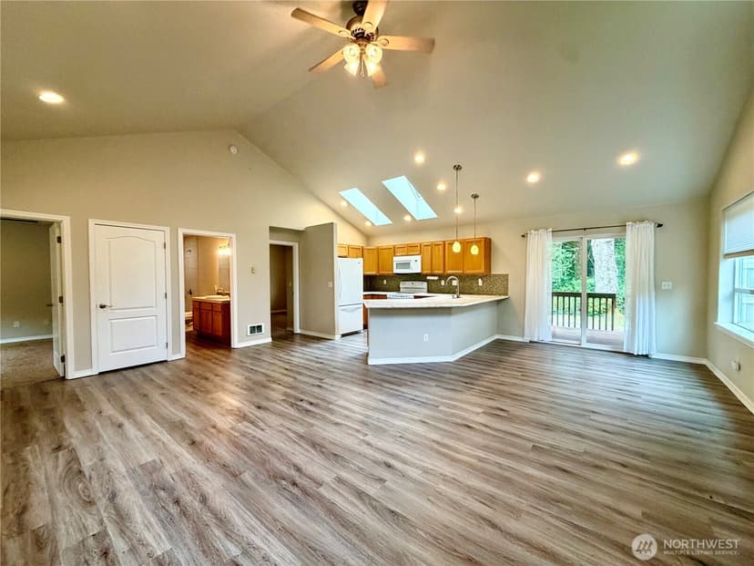 Property photo for 224 S Oar Loop SW, Ocean Shores photo 10