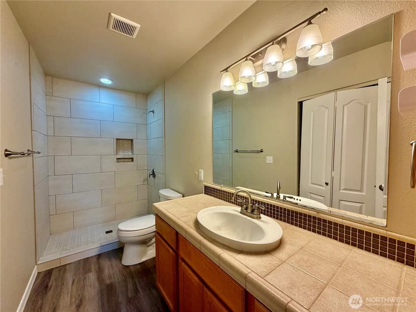 Property photo for 224 S Oar Loop SW, Ocean Shores photo 20
