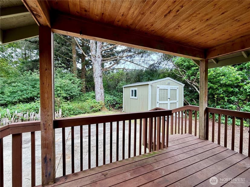 Property photo for 224 S Oar Loop SW, Ocean Shores photo 29