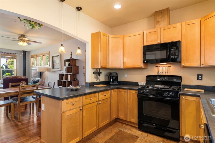 Property photo for 20276 Hillsong Place NE, Poulsbo photo 14