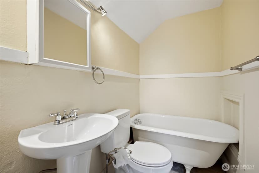 Property photo for 1011 High Avenue, Bremerton photo 16