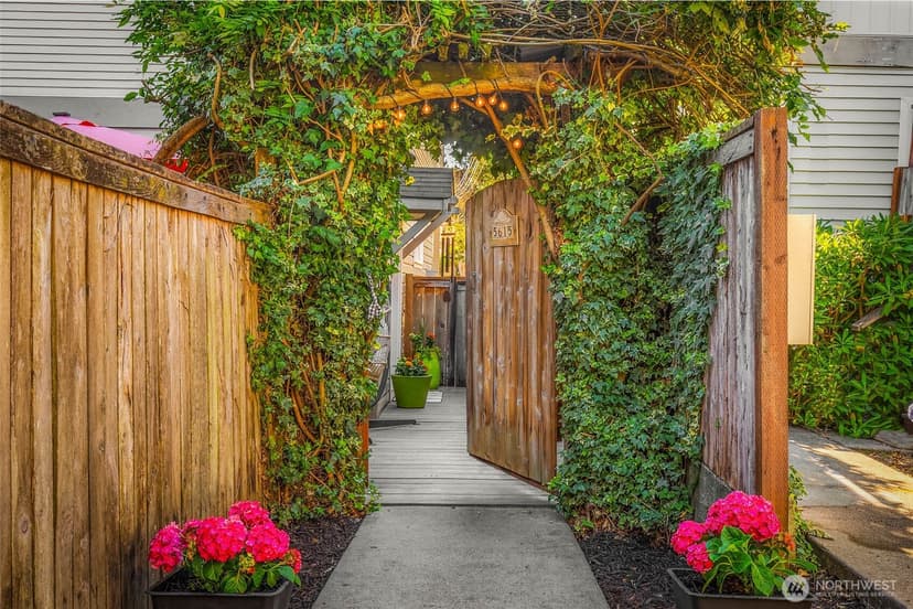 Property photo for 5615 Fauntleroy Way SW, Seattle