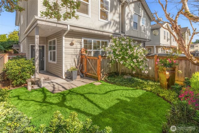 Property photo for 5615 Fauntleroy Way SW, Seattle photo 2