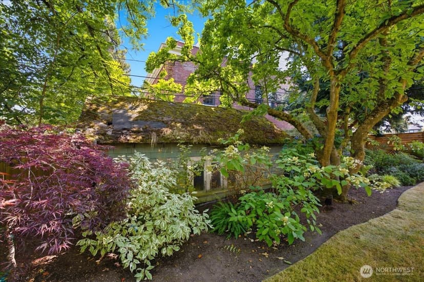 Property photo for 1532 5th Avenue W, Seattle photo 34