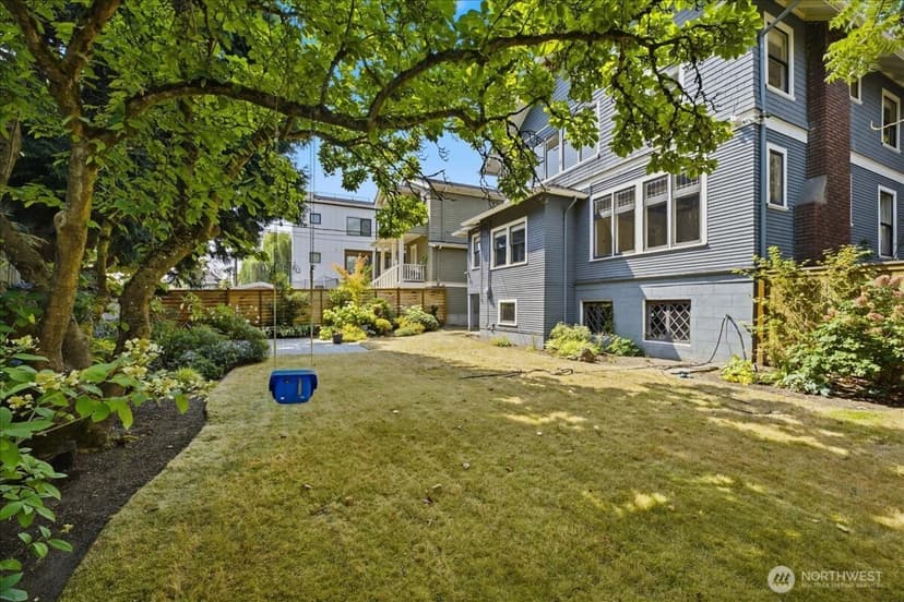 Property photo for 1532 5th Avenue W, Seattle photo 31